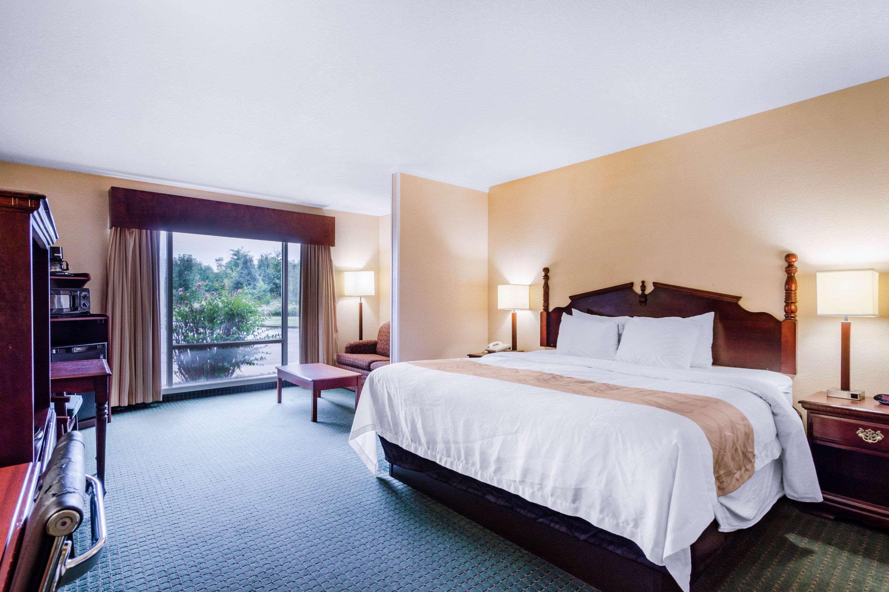 Quality Inn & Suites Carthage Bagian luar foto