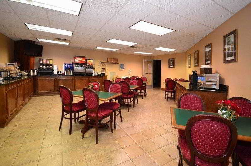 Quality Inn & Suites Carthage Bagian luar foto